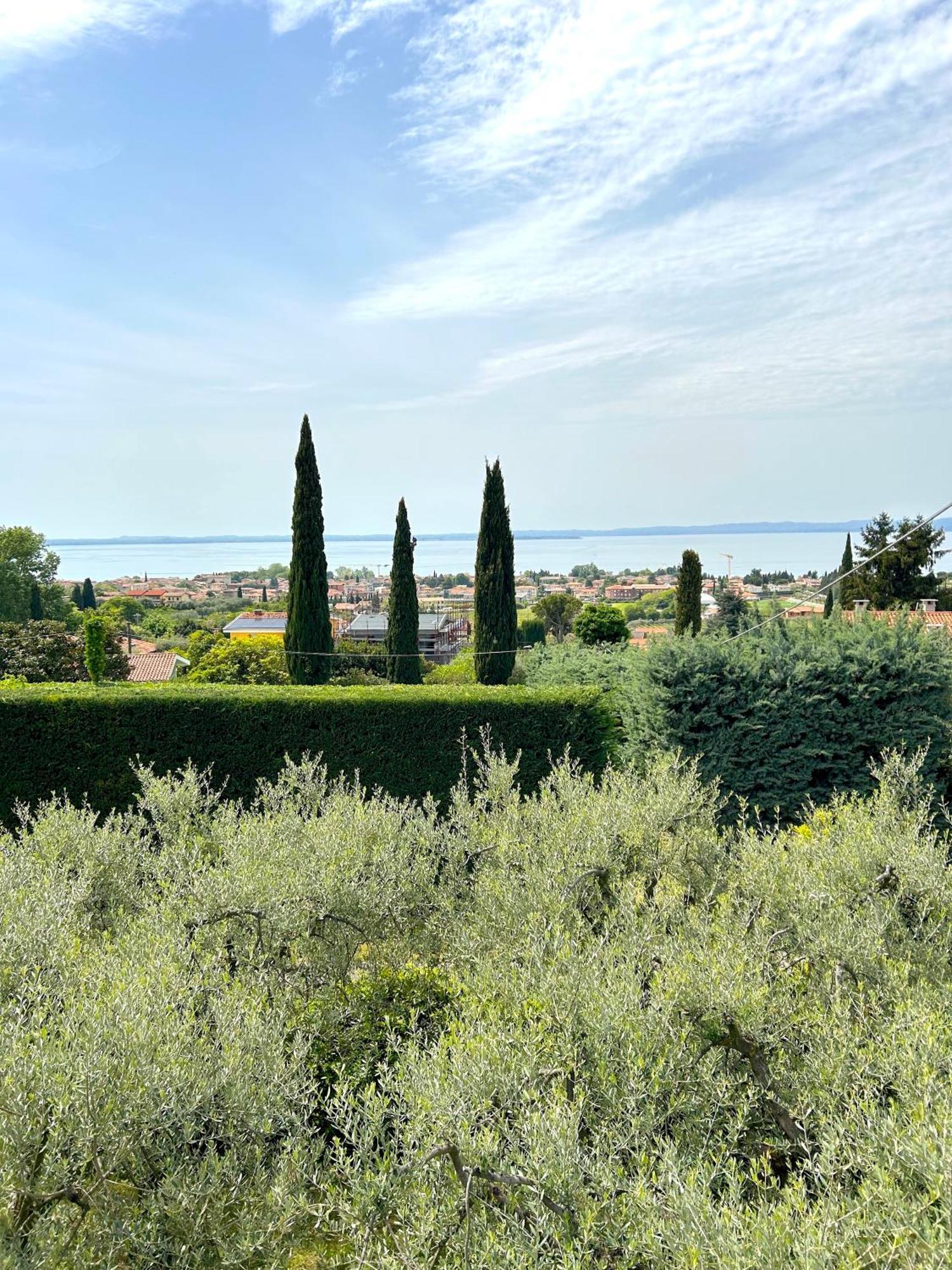 Poli Villa'S Apartment Bardolino Exterior photo